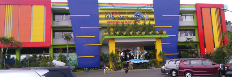 Serunya Berlibur Di Batu Wonderland Water Park And Resort Travel Malang Juanda Dan Travel Malang Surabaya Pp Murah
