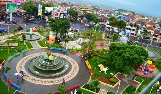 Travel Surabaya Malang Malam Hari 960x750