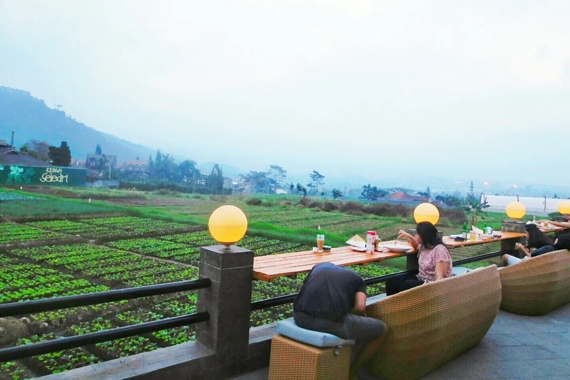 cafe di batu
