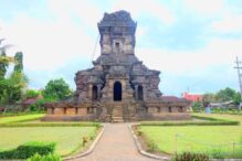 Berlibur ke Candi Singosari Malang