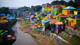Pesona Keindahan Kampung Warna-Warni Malang