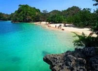 Pantai Gatra Malang Yang Masih Sangat Alami