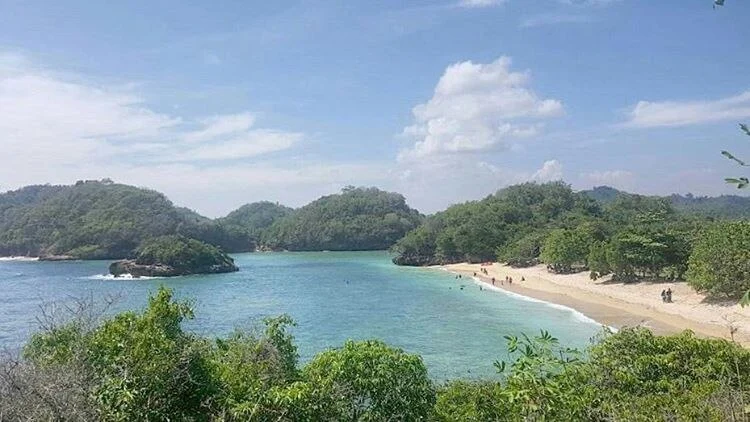 pantai gatra malang pantai gatra malang