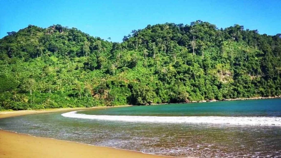 pantai sipelot malang selatan