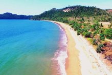 Pantai Tamban Malang Sangat Eksotis Ditemani Suasana Yang Tenang