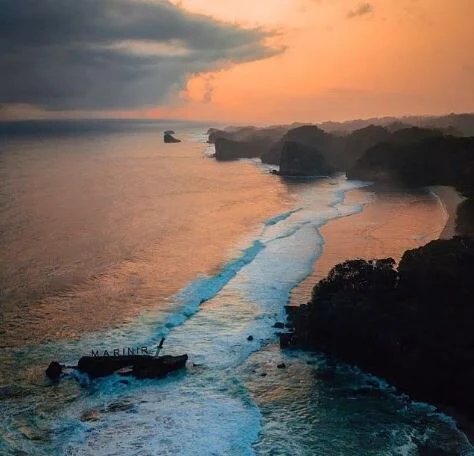 Sunrise di Pantai Kondang Iwak