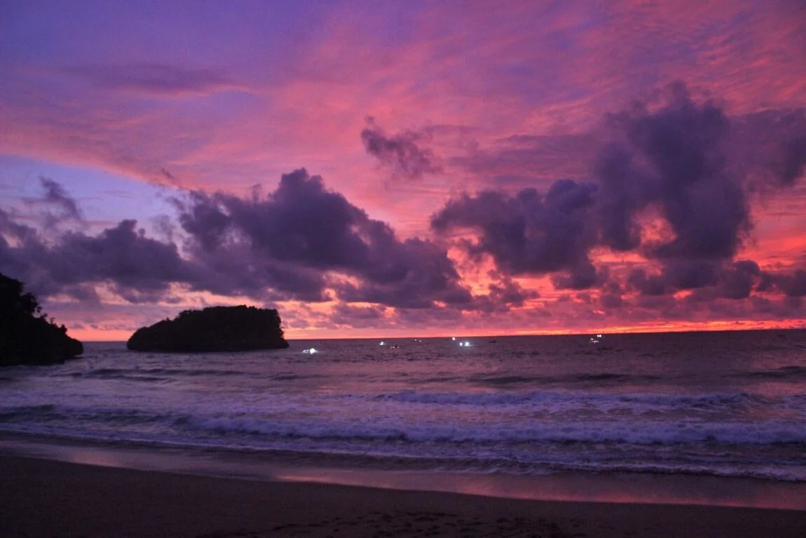 pantai ungapan di malang