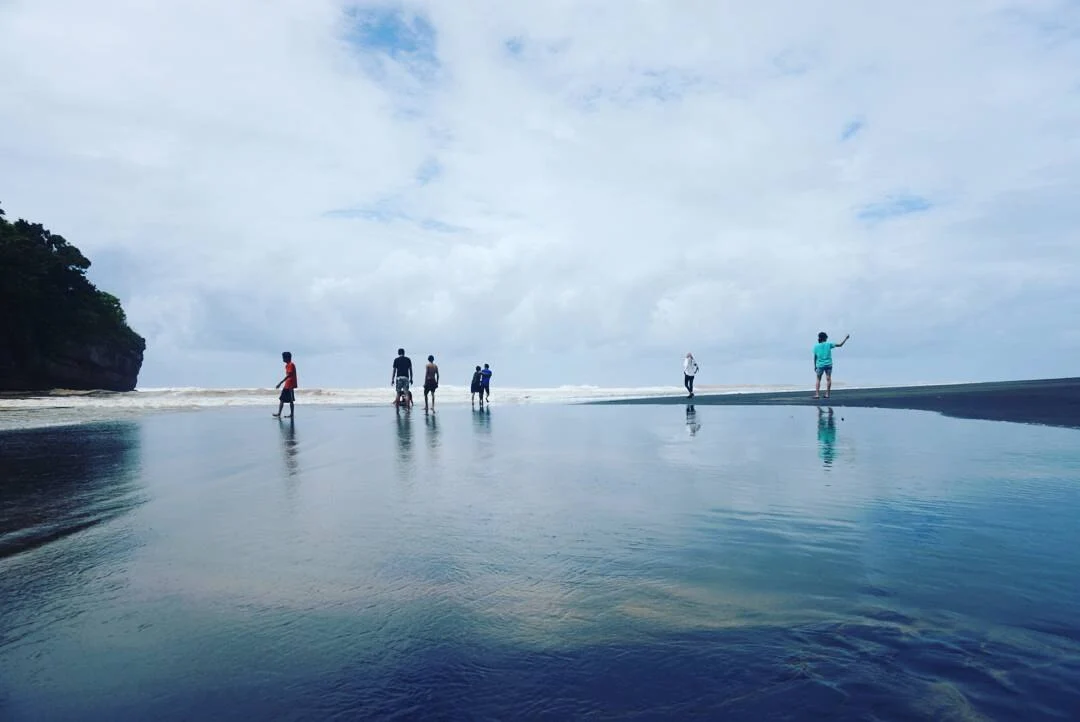 pantai kondang iwak malang