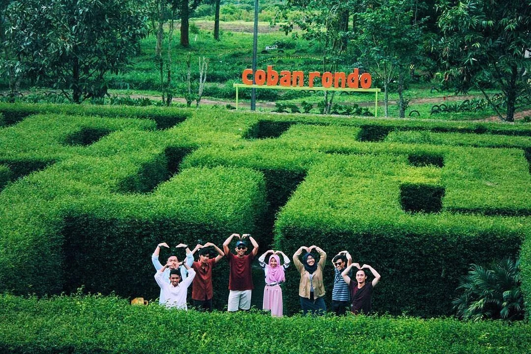 Taman Labirin Coban Rondo taman labirin coban rondo