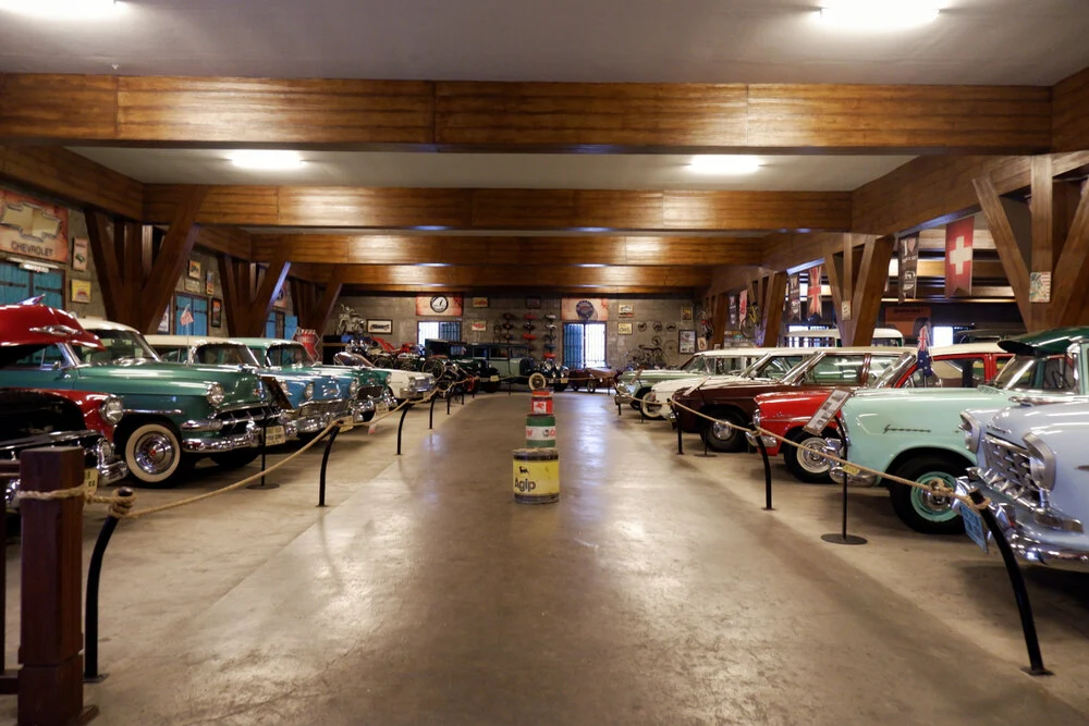 Mobil di museum batu malang