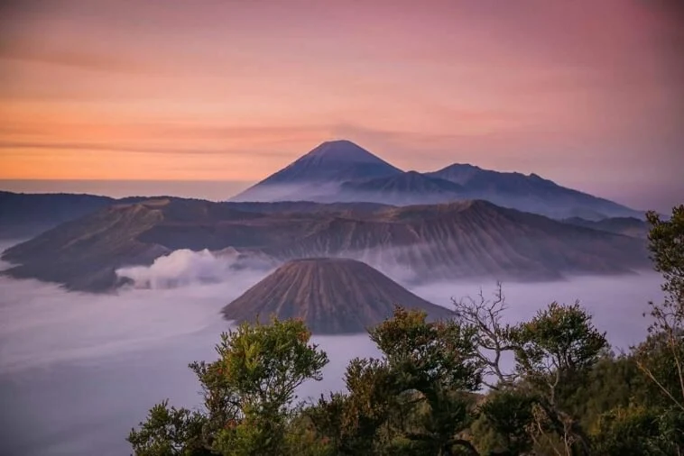 travel-surabaya-malang-malam-hari-960x750 Travel Surabaya Malang Malam Hari 960x750