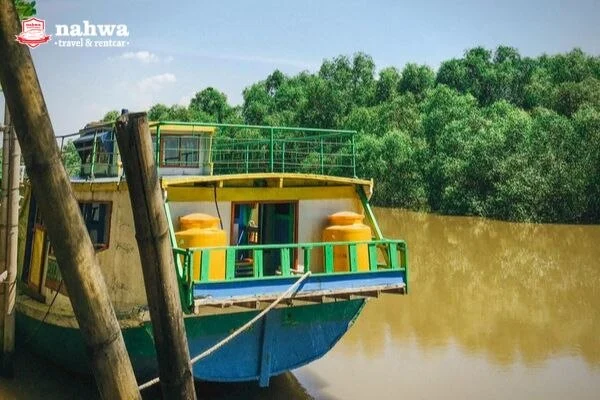 Perahu Wisata Hutan Mangrove