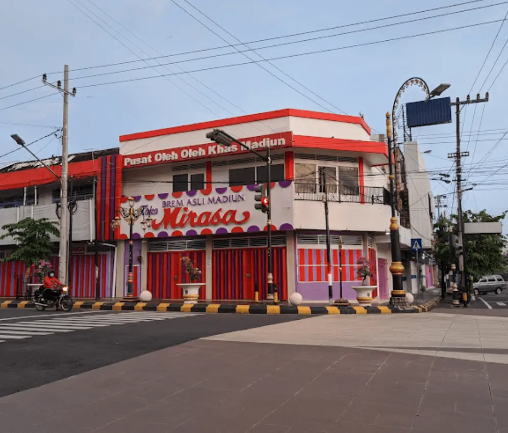 Rekomendasi 6 Pusat Oleh-Oleh Madiun Murah dan Enak!
