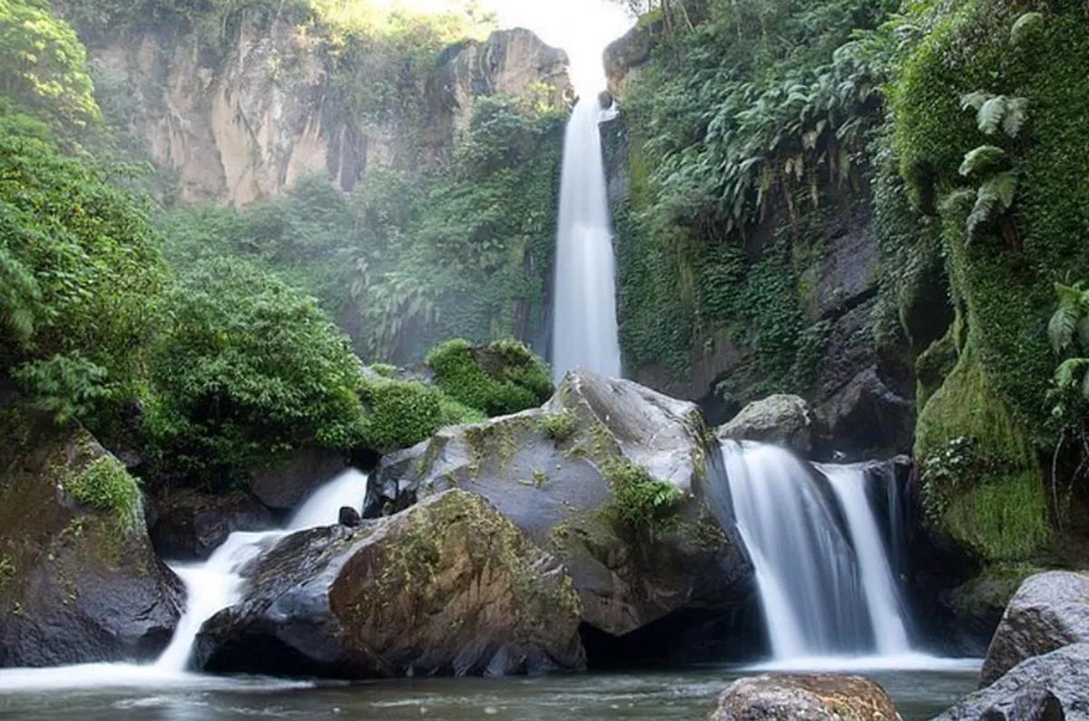 15 Air Terjun Malang yang Bagus dan Akses Mudah