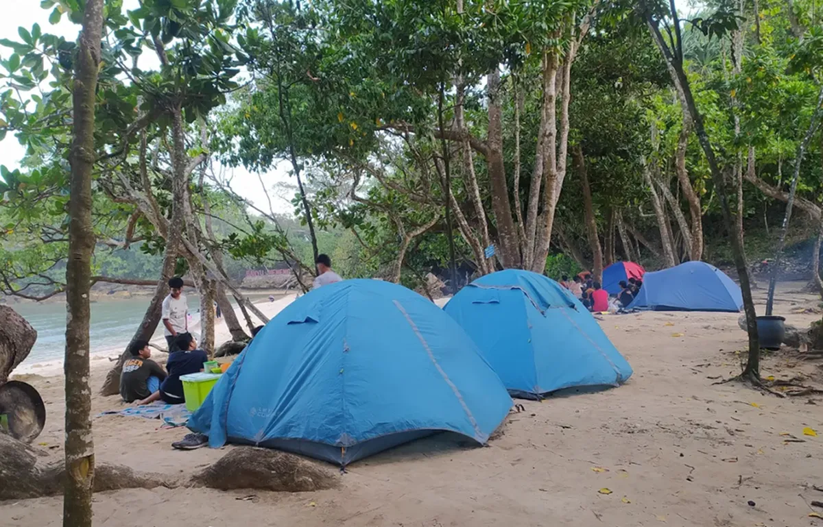 tempat camping di Malang Selatan