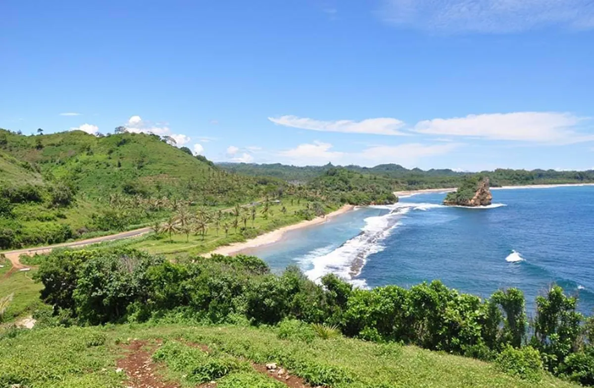 Pantai Parang Dowo: Lokasi, Fasilitas, dan Harga Tiketnya