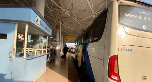 Cara Naik Bus Damri dari Bandara Juanda