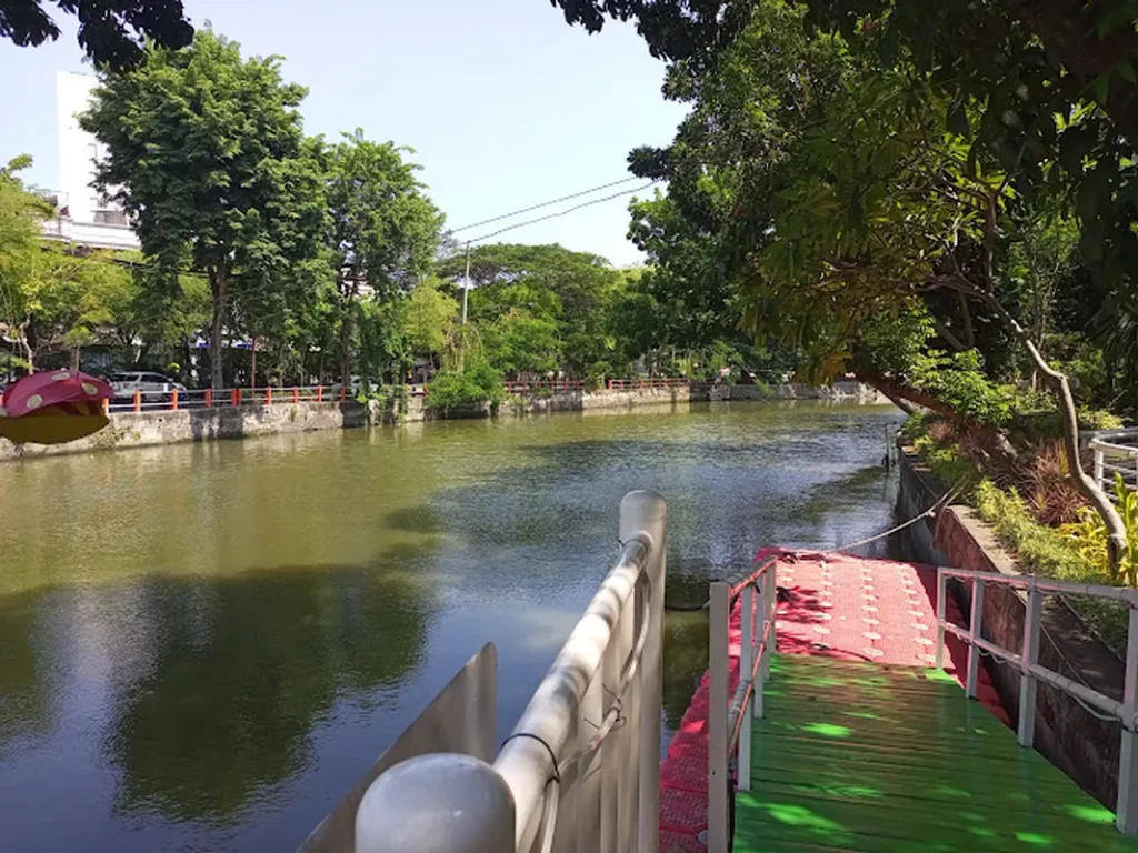 Taman Ekspresi Surabaya
