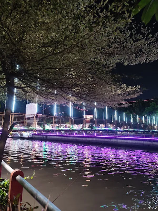 Wisata Surabaya