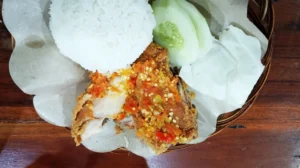 5 Rekomendasi Ayam Geprek Enak di Malang, Mana Favoritmu?