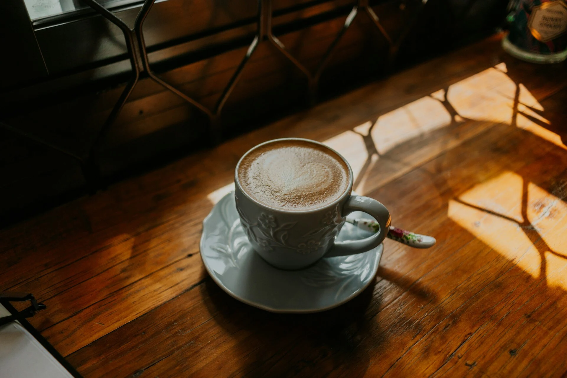 5 Tempat Kopi Pagi Terdekat di Malang yang Cozy dan Terjangkau