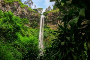 Butuh Healing? Kunjungi 4 Air Terjun Tersembunyi di Batu Ini