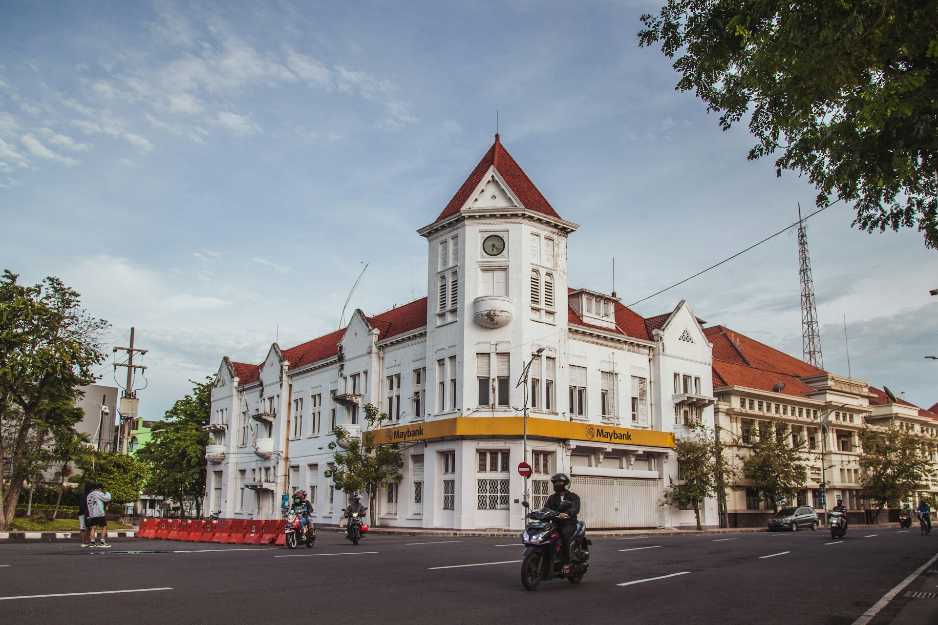 Menyusuri Sejarah dan Budaya dari Keunikan Surabaya dan Malang yang Tak Terlupakan