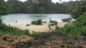 Cara Berkunjung ke Sempu: Rute, Biaya, dan Tips Penting