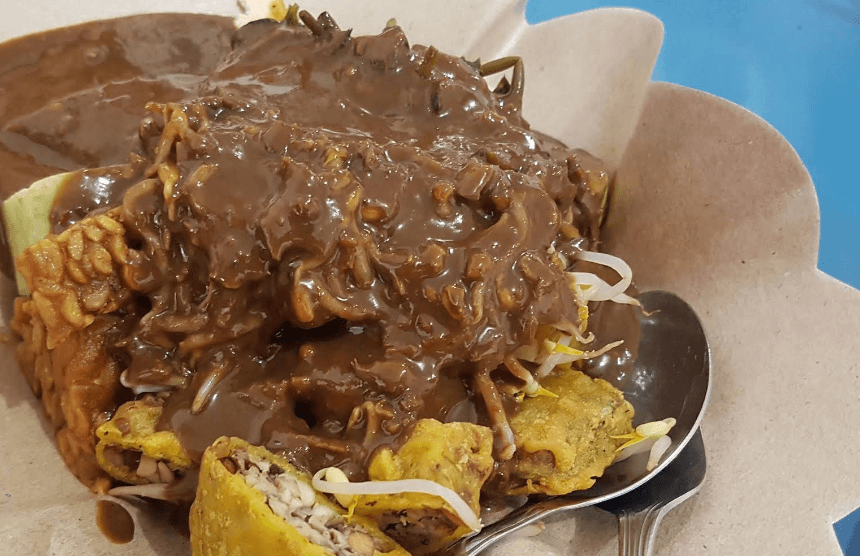 Mengenal Kuliner Legendaris Malang: Rujak Cingur Malang