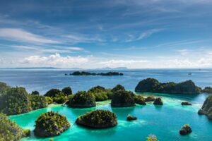 10 Contoh Wisata Bahari di Indonesia yang Jadi Surga Pecinta Snorkeling dan Diving