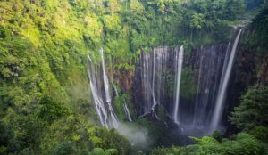 5 Wisata Alam Air di Jawa Timur yang Segarkan Pikiran dan Bikin Betah Liburan
