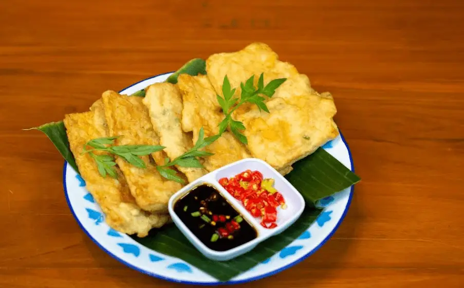 Menjelajahi Keunikan Tempe Mendoan Malang