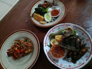 9 Tempat Makan Siang Favorit di Kota Malang yang Cocok untuk Pecinta Kuliner