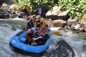 3 Wisata Petualangan Arung Jeram di Malang Terbaik untuk Pecinta Adrenalin