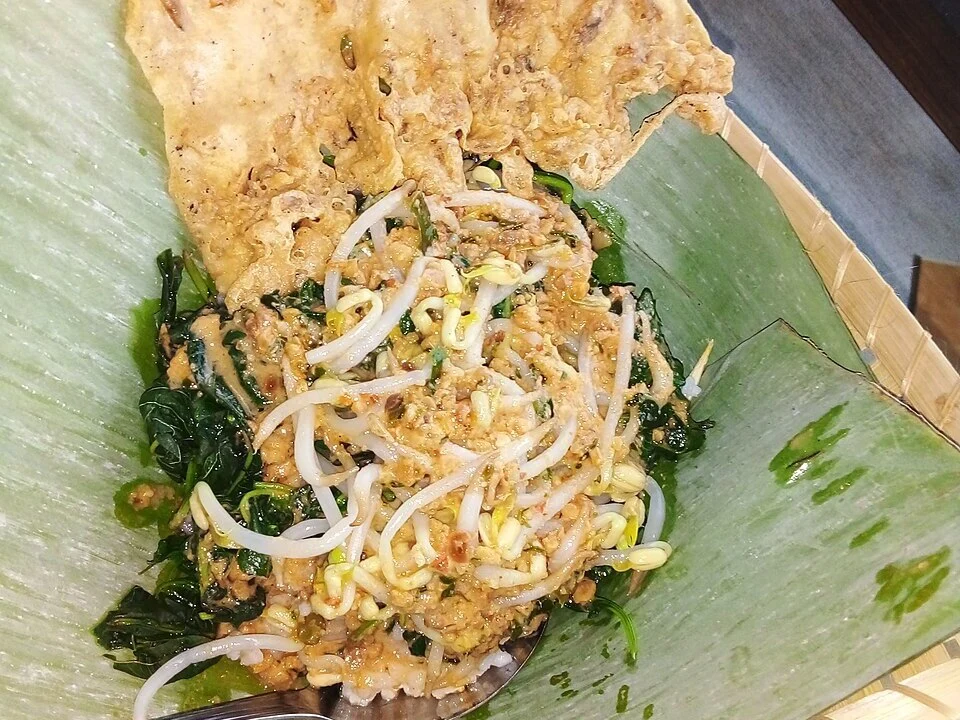Cita Rasa Sehat di 3 Tempat Makan Vegetarian Terenak di Batu dan Malang