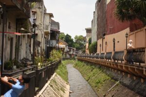 Cari Nuansa Retro? Ini 5 Bangunan Lawas Jadi Spot Foto Vintage di Malang