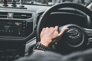 Kenapa Travel Nonstop Malang Surabaya Jadi Favorit untuk Mobilitas Harian?