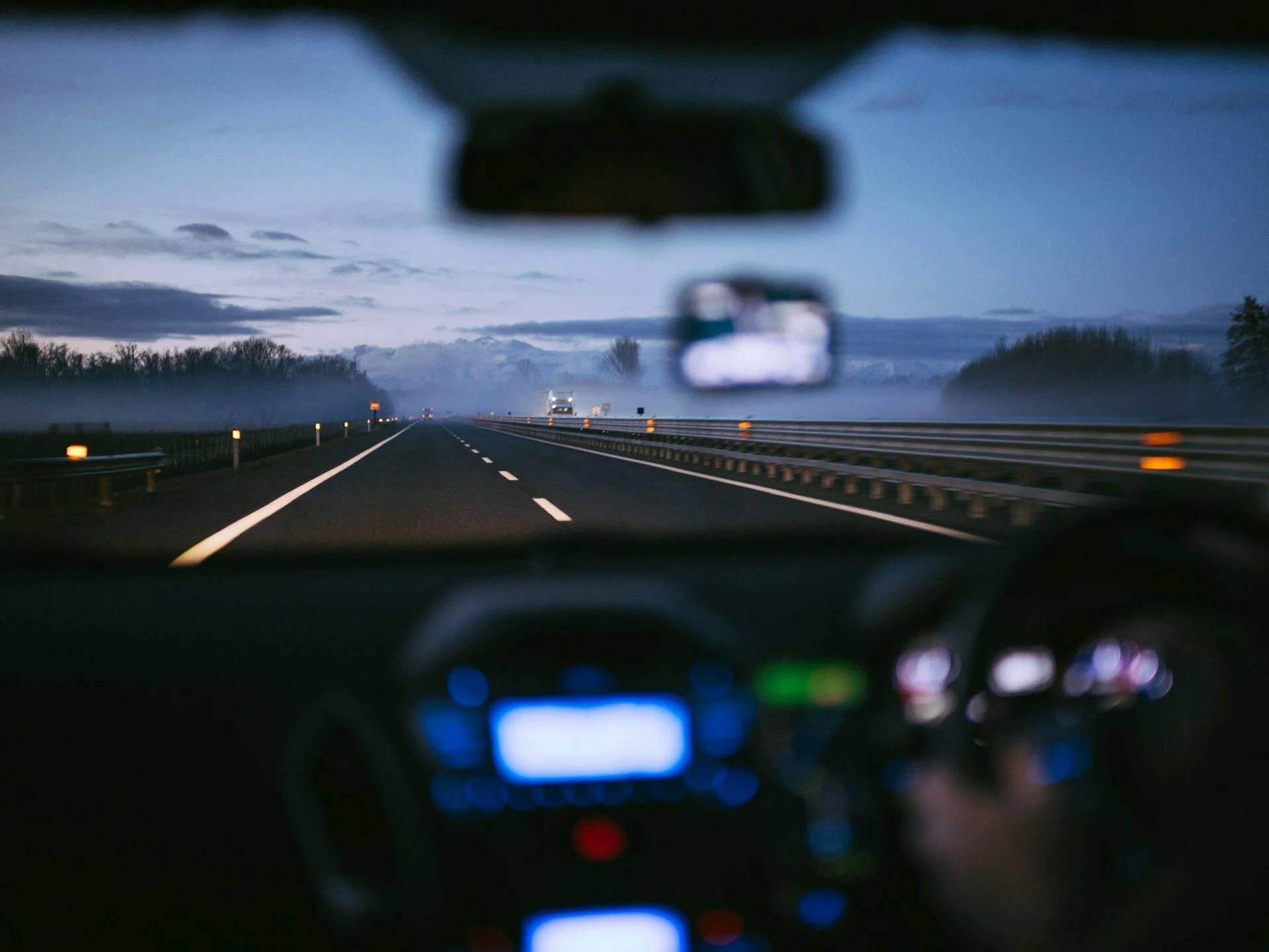 Tarif dan Jadwal Travel Malang Surabaya Door to Door, Praktis Tanpa Ribet
