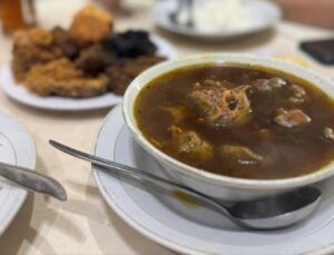 Rawon Nguling Malang: Kuliner Tradisional Legendaris dengan Cita Rasa Otentik