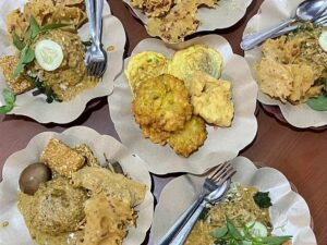 Pecel Kawi Malang Hj Musilah Asli 1975, Kuliner Legendaris yang Tetap Eksis