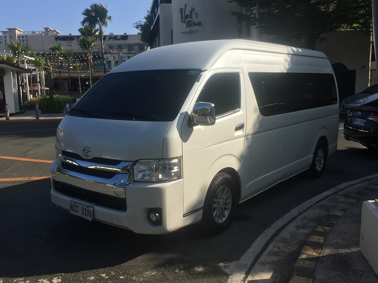 Berapa Biaya Travel Malang Surabaya Hiace? Ini Rincian Lengkapnya